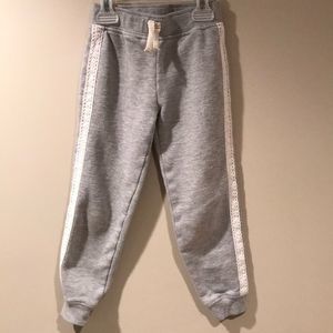 🌺 Gray and Cream Crochet Joggers